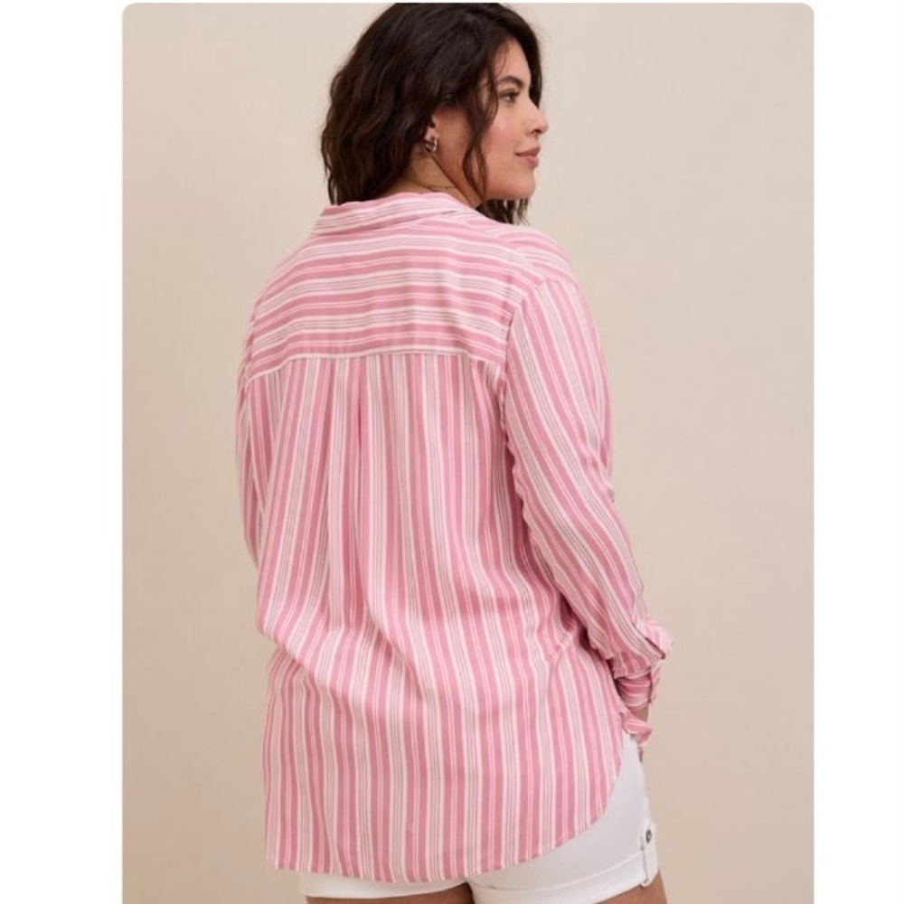 Torrid Pink Striped Rayon Slub Drop Shoulder Button Front - Picture 3 of 7